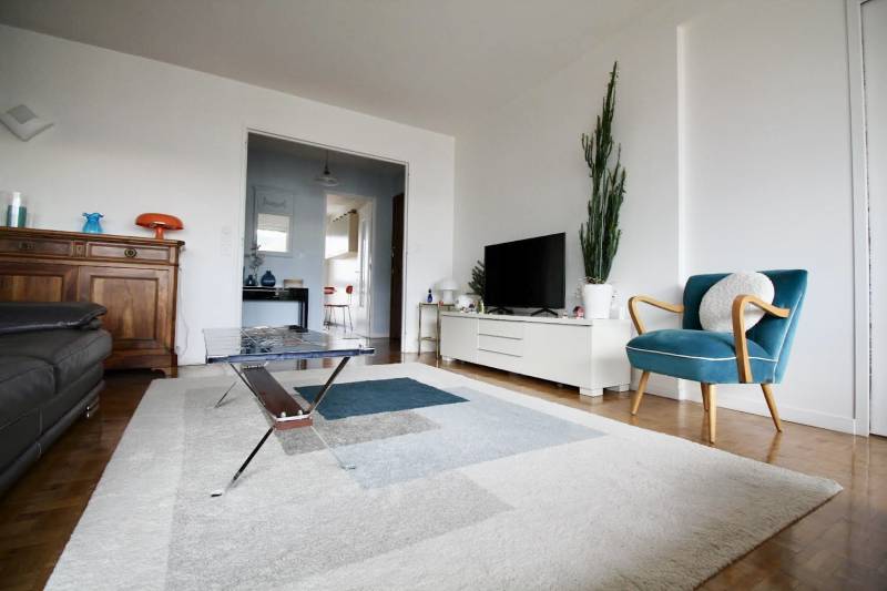 A vendre acheter appartement T4 renové au calme Marseille 13009 Cabot